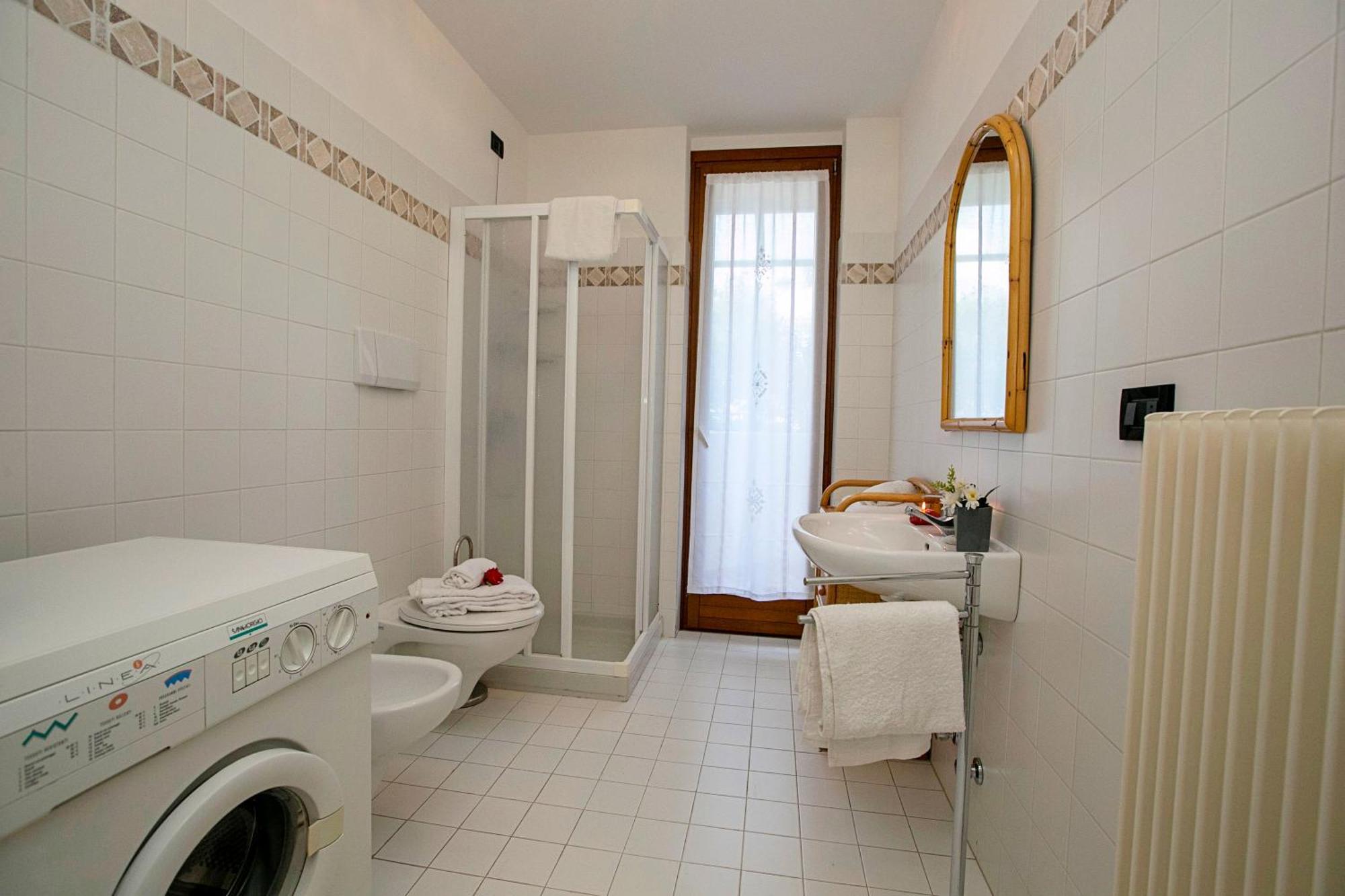 Appartamento Lara - Happy Rentals Riva del Garda Eksteriør billede