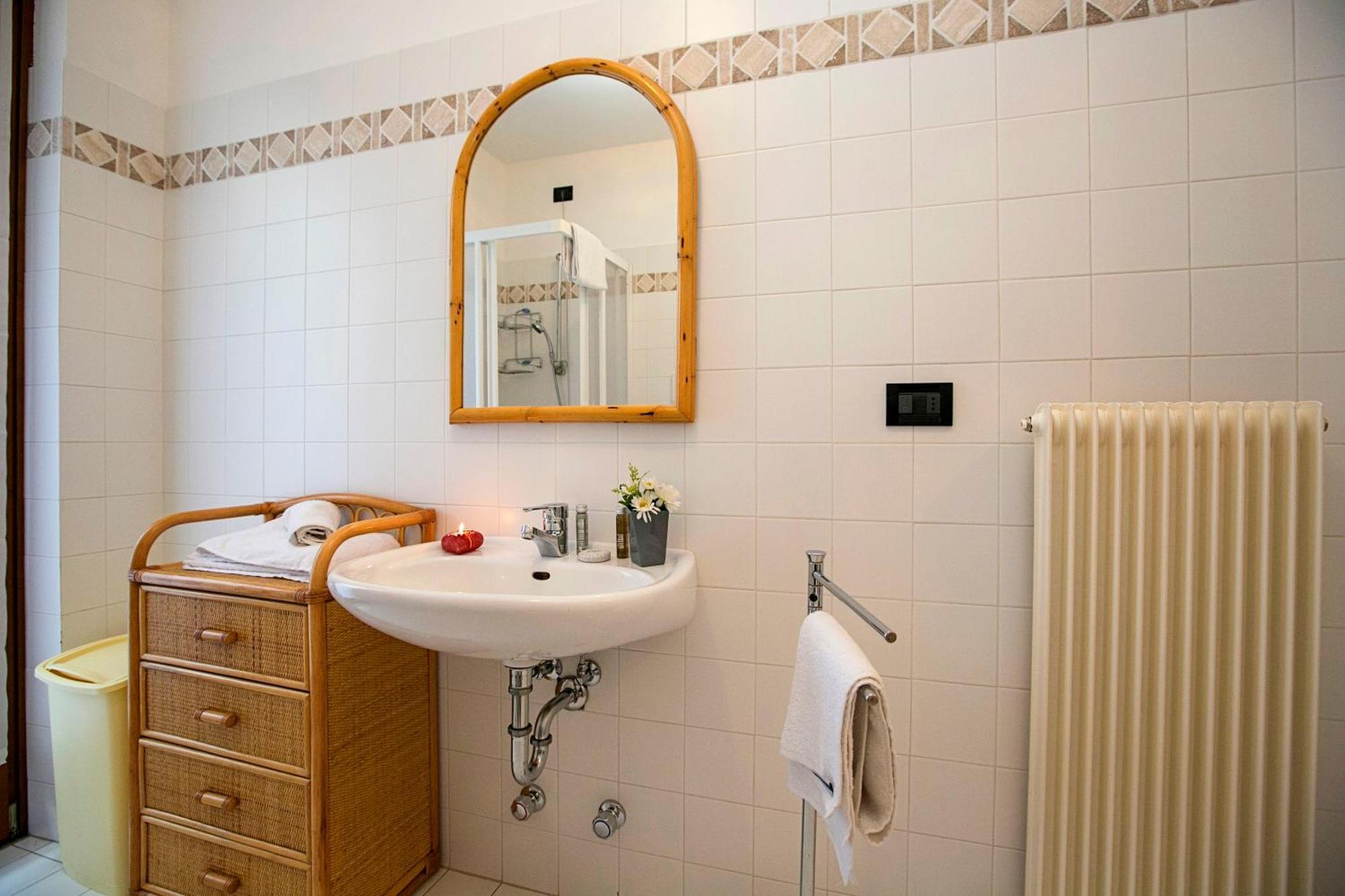 Appartamento Lara - Happy Rentals Riva del Garda Eksteriør billede