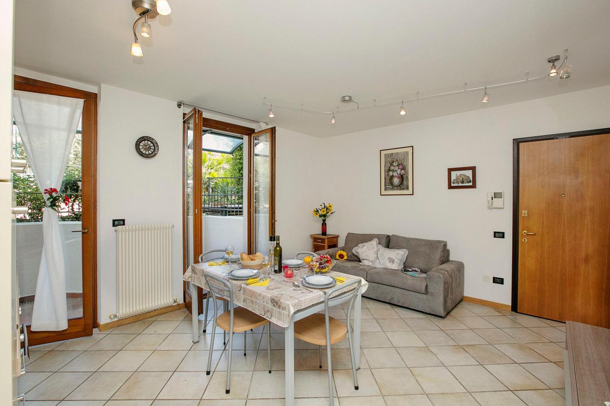 Appartamento Lara - Happy Rentals Riva del Garda Eksteriør billede